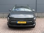 Hyundai Kona Electric Pure Edition 64.8 kWh / Stuur & Stoelverwarming / Navigatie / Achteruitrijcamera / Apple CarPlay & Android Auto / Parkeersensoren V + A /