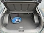 Hyundai Kona Electric Pure Edition 64.8 kWh / Stuur & Stoelverwarming / Navigatie / Achteruitrijcamera / Apple CarPlay & Android Auto / Parkeersensoren V + A /