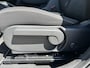 Hyundai Kona Electric Pure Edition 64.8 kWh / Stuur & Stoelverwarming / Navigatie / Achteruitrijcamera / Apple CarPlay & Android Auto / Parkeersensoren V + A /