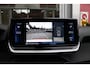 Peugeot 2008 1.2 100PK ALLURE PACK | NAVIGATIE 10" TOUCHSCREEN| ACHTERUITRIJ CAMERA | 3-D INSTRUMENTENPANEEL | APPLE CARPLAY/ANDROID AUTO | LICHTMETALEN VELGEN 17" | DAB+ RADIO | CRUISE CONTROL | GETINTE RUITEN |