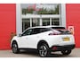 Peugeot 2008 1.2 100PK ALLURE PACK | NAVIGATIE 10" TOUCHSCREEN| ACHTERUITRIJ CAMERA | 3-D INSTRUMENTENPANEEL | APPLE CARPLAY/ANDROID AUTO | LICHTMETALEN VELGEN 17" | DAB+ RADIO | CRUISE CONTROL | GETINTE RUITEN |