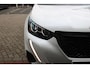 Peugeot 2008 1.2 100PK ALLURE PACK | NAVIGATIE 10" TOUCHSCREEN| ACHTERUITRIJ CAMERA | 3-D INSTRUMENTENPANEEL | APPLE CARPLAY/ANDROID AUTO | LICHTMETALEN VELGEN 17" | DAB+ RADIO | CRUISE CONTROL | GETINTE RUITEN |