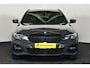 BMW 3-Serie Touring 330e xDrive M-Sport / Panorama / ACC / Cam / Carbon / CarPlay