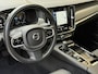 Volvo V90 2.0 T6 340pk AWD Recharge | Panoramadak | 360 camera | Adaptieve cruise | Trekhaak wegklapbaar | Apple CarPlay | Lederen bekleding | Elektrische achterklep | Virtueel cockpit | Dodehoekdetectie | Stoel&stuurverwarming | Harman&kardon audio | Full-LED | DAB | Head up display | Keyless | Volledig dealeronderhouden
