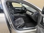 Volvo V90 2.0 T6 340pk AWD Recharge | Panoramadak | 360 camera | Adaptieve cruise | Trekhaak wegklapbaar | Apple CarPlay | Lederen bekleding | Elektrische achterklep | Virtueel cockpit | Dodehoekdetectie | Stoel&stuurverwarming | Harman&kardon audio | Full-LED | DAB | Head up display | Keyless | Volledig dealeronderhouden