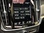 Volvo V90 2.0 T6 340pk AWD Recharge | Panoramadak | 360 camera | Adaptieve cruise | Trekhaak wegklapbaar | Apple CarPlay | Lederen bekleding | Elektrische achterklep | Virtueel cockpit | Dodehoekdetectie | Stoel&stuurverwarming | Harman&kardon audio | Full-LED | DAB | Head up display | Keyless | Volledig dealeronderhouden