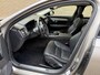 Volvo V90 2.0 T6 340pk AWD Recharge | Panoramadak | 360 camera | Adaptieve cruise | Trekhaak wegklapbaar | Apple CarPlay | Lederen bekleding | Elektrische achterklep | Virtueel cockpit | Dodehoekdetectie | Stoel&stuurverwarming | Harman&kardon audio | Full-LED | DAB | Head up display | Keyless | Volledig dealeronderhouden