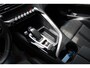 Peugeot 5008 7P 1.2 PureTech Blue Lease Premium | Incl. 12 maanden Garantie Panorama dak | Stoelverwarming | Elektrisch verstelbare stoel met memory | 360* Camera | Apple CarPlay/Android Auto | Keyless entry/start | Adaptieve cruise controle | Elektrische kofferbakklep | Navigatie | Climate controle | LED Koplampen | Half lederen bekleding | Parkeersensoren | Origineel NL Auto | NAP