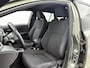 Toyota Corolla Touring Sports 1.8 Hybrid First Edition bi-tone | Parkeersensoren voor+achter met assistent | Achteruitrijcamera | Apple CarPlay/Android auto | Navigatie | DAB | Cruise control adaptive | Climate control |