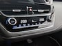 Toyota Corolla Touring Sports 1.8 Hybrid First Edition bi-tone | Parkeersensoren voor+achter met assistent | Achteruitrijcamera | Apple CarPlay/Android auto | Navigatie | DAB | Cruise control adaptive | Climate control |