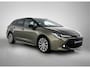 Toyota Corolla Touring Sports 1.8 Hybrid First Edition bi-tone | Parkeersensoren voor+achter met assistent | Achteruitrijcamera | Apple CarPlay/Android auto | Navigatie | DAB | Cruise control adaptive | Climate control |