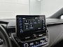 Toyota Corolla Touring Sports 1.8 Hybrid First Edition bi-tone | Parkeersensoren voor+achter met assistent | Achteruitrijcamera | Apple CarPlay/Android auto | Navigatie | DAB | Cruise control adaptive | Climate control |