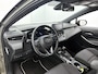 Toyota Corolla Touring Sports 1.8 Hybrid First Edition bi-tone | Parkeersensoren voor+achter met assistent | Achteruitrijcamera | Apple CarPlay/Android auto | Navigatie | DAB | Cruise control adaptive | Climate control |
