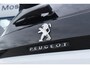 Peugeot 5008 1.2 PureTech Allure | Automaat | Panoramadak | Trekhaak | Climate Control | Cruise Control | 360* Camera | Dodehoeksensoren | Elektrisch Bedienbare Kofferklep | Apple Carplay/Android Auto |