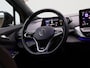 Volkswagen ID.4 First 77 kWh 204 PK| Origineel Nederlands | 1e Eigenaar | Warmtepomp | Trekhaak | Navigatie | Achteruitrijcamera | Parkeersensoren | Stoelverwarming | Stuurwielverwarming |