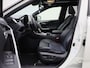 Toyota RAV4 2.5 Hybrid AWD Bi-Tone | Trekhaak | Panorama dak | LMV | Automaat | Half Leder | Parkeer sensoren | Elec. achterklep | Navigatie | Camera | Climate control | Stoel verwarming | Cruise control |