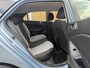 Hyundai i20 1.2 HP i-Motion Comfort Trekhaak | Climate control | Rijstrooksensor | Cruise control | Lichtmetalen velgen | Elektrische ramen voor en achter | Elektrisch inklapbare spiegels | Parkeersensoren achter