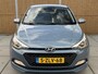 Hyundai i20 1.2 HP i-Motion Comfort Trekhaak | Climate control | Rijstrooksensor | Cruise control | Lichtmetalen velgen | Elektrische ramen voor en achter | Elektrisch inklapbare spiegels | Parkeersensoren achter