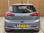 Hyundai i20 1.2 HP i-Motion Comfort Trekhaak | Climate control | Rijstrooksensor | Cruise control | Lichtmetalen velgen | Elektrische ramen voor en achter | Elektrisch inklapbare spiegels | Parkeersensoren achter