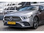 Mercedes-Benz A-klasse 180 A180 AMG Line | Widescreen Display | Camera | Night Package | Stoelverwarming | 18' Inch |