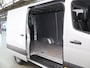Mercedes-Benz Sprinter 317 CDI | L2 H1 | PRO | AUTOMAAT | NAVIGATIE | AIRCO | W73 BREDE ACHTEROPSTAP | 3-ZITS | ACHTERUITRIJCAMERA | METALLIC LAK | CERTIFIED
