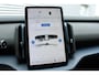 Volvo EX30 P5 Long Range Plus Europa 69 kWh | Dak Hoogglans Zwart | Elektrische Achterklep | Getint Glas | Adaptieve Cruise Control | Pilot Assist | Harman/Kardon | Elektrisch Verstelbare Voorstoelen | Stuurverwarming | Stoelverwarming | Keyless | BLIS | Parkeersensoren Voor en Achter | Achteruitrijcamera | Google |