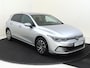 Volkswagen Golf 1.4 eHybrid | SoH 95% | Keyless | Dodehoek detectie | Achteruitrijcamera | Adaptieve cruise control | Navigatie | Massagefunctie bestuurdersstoel | CarPlay |