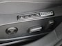 Volkswagen Golf 1.4 eHybrid | SoH 95% | Keyless | Dodehoek detectie | Achteruitrijcamera | Adaptieve cruise control | Navigatie | Massagefunctie bestuurdersstoel | CarPlay |