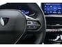 Peugeot 2008 1.2T 100pk Allure | Apple Carplay - Android Auto | Climate Control | Lichtmetalen Velgen | Parkeersensoren Achter | DAB | LED Verlichting