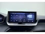 Peugeot 2008 1.2T 100pk Allure | Apple Carplay - Android Auto | Climate Control | Lichtmetalen Velgen | Parkeersensoren Achter | DAB | LED Verlichting