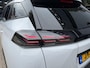 Peugeot 2008 1.2 Hybrid 145 Allure | Bouwjaar 2026 | Tot 8 jaar Garantie | Navigatie | Keyless entry | Adaptieve Cruise Control | 360 Graden Camera | Draadloos Telefoonlader | Parkeersensoren V+A | Hoge Zitpositie | Dode Hoek Detectie |Hybride Elektrisch rijden met Automaat | Climate Control | LED Verlichting | 17" Lichtmetalen Velgen |