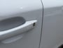 Peugeot 2008 1.2 Hybrid 145 Allure | Bouwjaar 2026 | Tot 8 jaar Garantie | Navigatie | Keyless entry | Adaptieve Cruise Control | 360 Graden Camera | Draadloos Telefoonlader | Parkeersensoren V+A | Hoge Zitpositie | Dode Hoek Detectie |Hybride Elektrisch rijden met Automaat | Climate Control | LED Verlichting | 17" Lichtmetalen Velgen |