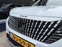 Peugeot 2008 1.2 Hybrid 145 Allure | Bouwjaar 2026 | Tot 8 jaar Garantie | Navigatie | Keyless entry | Adaptieve Cruise Control | 360 Graden Camera | Draadloos Telefoonlader | Parkeersensoren V+A | Hoge Zitpositie | Dode Hoek Detectie |Hybride Elektrisch rijden met Automaat | Climate Control | LED Verlichting | 17" Lichtmetalen Velgen |