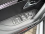 Peugeot 2008 1.2 Hybrid 145 Allure | Bouwjaar 2026 | Tot 8 jaar Garantie | Navigatie | Keyless entry | Adaptieve Cruise Control | 360 Graden Camera | Draadloos Telefoonlader | Parkeersensoren V+A | Hoge Zitpositie | Dode Hoek Detectie |Hybride Elektrisch rijden met Automaat | Climate Control | LED Verlichting | 17" Lichtmetalen Velgen |