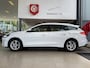 Ford Focus Wagon 1.0 EcoBoost Trend Edition Business,Navigatie,Achteruitrijcamera,Spraakbediening,Elektrische-Trekhaak,Airco&Cruiscontrol,V&A Sensoren,DAB,Telefoonlader,16 Inch Lmv