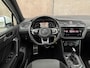 Volkswagen Tiguan 2.0 TSI 4Motion Highline Business R | Trekhaak | Panoramadak | Dealer onderhouden | Adaptieve cruise | Full LED |