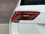 Volkswagen Tiguan 2.0 TSI 4Motion Highline Business R | Trekhaak | Panoramadak | Dealer onderhouden | Adaptieve cruise | Full LED |