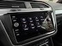 Volkswagen Tiguan 2.0 TSI 4Motion Highline Business R | Trekhaak | Panoramadak | Dealer onderhouden | Adaptieve cruise | Full LED |