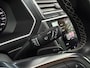 Volkswagen Tiguan 2.0 TSI 4Motion Highline Business R | Trekhaak | Panoramadak | Dealer onderhouden | Adaptieve cruise | Full LED |
