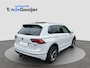 Volkswagen Tiguan 2.0 TSi DSG 4Motion Highline Business R-Line | EL. TREKHAAK | STANDKACHEL | PANORAMADAK |