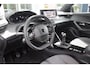 Peugeot 2008 1.2 100PK ALLURE | TREKHAAK | CAMERA VOOR + ACHTER | NAVIGATIE | DRAADLOZE APPLE CARPLAY/ANDROID AUTO | LED KOPLAMPEN | ALL SEASON BANDEN | ADAPTIVE CRUISE CONTROL | DODEHOEK DETECTIE | CLIMATE CONTROL | DAB+ RADIO |