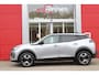 Peugeot 2008 1.2 100PK ALLURE | TREKHAAK | CAMERA VOOR + ACHTER | NAVIGATIE | DRAADLOZE APPLE CARPLAY/ANDROID AUTO | LED KOPLAMPEN | ALL SEASON BANDEN | ADAPTIVE CRUISE CONTROL | DODEHOEK BEWAKING |