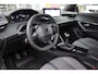 Peugeot 2008 1.2 100PK ALLURE | TREKHAAK | CAMERA VOOR + ACHTER | NAVIGATIE | DRAADLOZE APPLE CARPLAY/ANDROID AUTO | LED KOPLAMPEN | ALL SEASON BANDEN | ADAPTIVE CRUISE CONTROL | DODEHOEK BEWAKING |