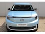Ford Explorer Extended Range AWD 79 kWh-250kW. Vierwielaandrijving ! Fabrieksgarantie t/m 24-10-2029 ! Slechts 9.600km ! Autm. airco, HUD, stoel-en stuurwiel verw., elektr. achterklep, side- en lane assist, navigatie, telefoonvoorb. etc.