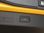 Volkswagen T-Roc R-Line First Edition 1.5 eTSI 110 kW / 150 PK SUV | Panoramadak | Trekhaak | Matrix | Harman Kardon | Black Style | Navigatie | Elektrische Klep |