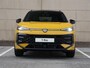 Volkswagen T-Roc R-Line First Edition 1.5 eTSI 110 kW / 150 PK SUV | Panoramadak | Trekhaak | Matrix | Harman Kardon | Black Style | Navigatie | Elektrische Klep |