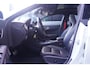 Mercedes-Benz CLA 200 Ambition 2e eigen. NAP AMG-pakket LED-verlichting bestuurdersstoel electr.verstelbaar met memory schakelflippers a/h stuur 18"-lmv PDC v+a stoelverwarming panodak lederen-bekleding navigatie