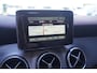 Mercedes-Benz CLA 200 Ambition 2e eigen. NAP AMG-pakket LED-verlichting bestuurdersstoel electr.verstelbaar met memory schakelflippers a/h stuur 18"-lmv PDC v+a stoelverwarming panodak lederen-bekleding navigatie
