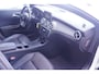 Mercedes-Benz CLA 200 Ambition 2e eigen. NAP AMG-pakket LED-verlichting bestuurdersstoel electr.verstelbaar met memory schakelflippers a/h stuur 18"-lmv PDC v+a stoelverwarming panodak lederen-bekleding navigatie