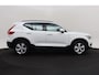 Volvo XC40 1.5 T2 130 pk Mom.core Airco LED Trekhaak 1600 kg Licht/regen sensor Cruise Navi